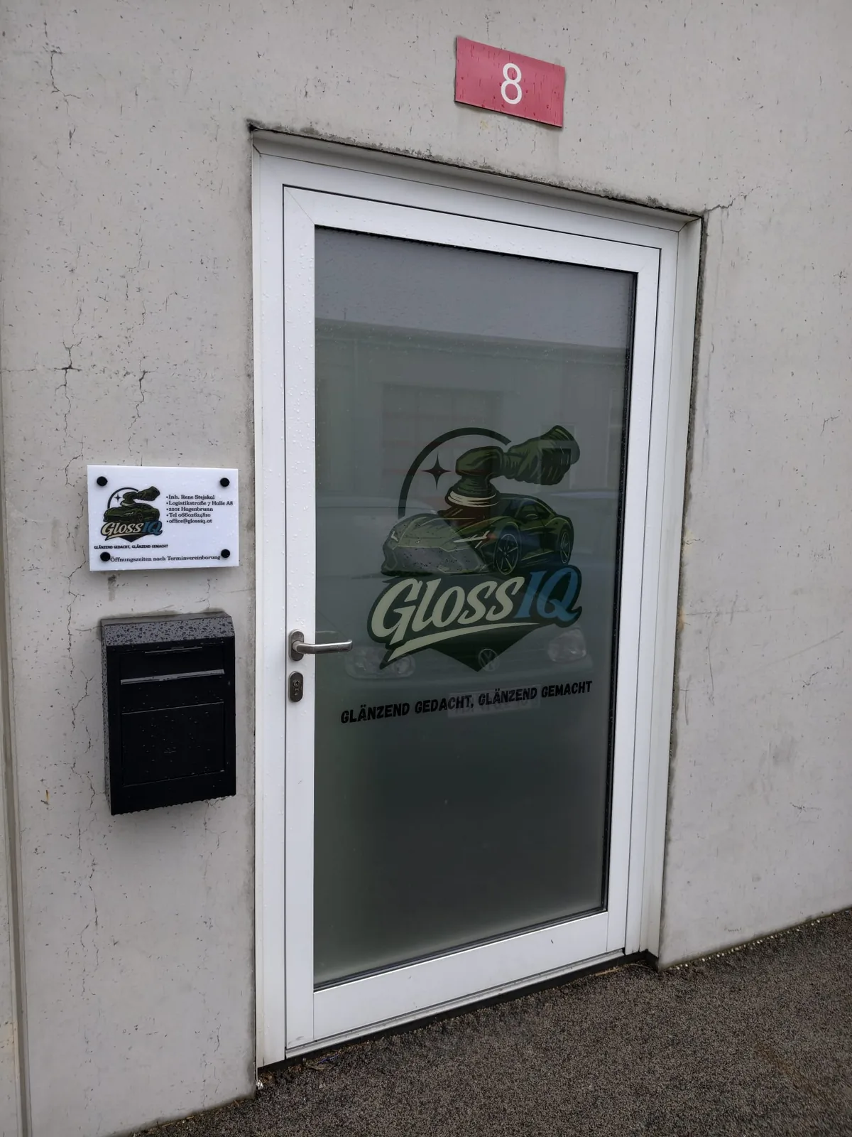 GlossIQ Eingang Halle A8
